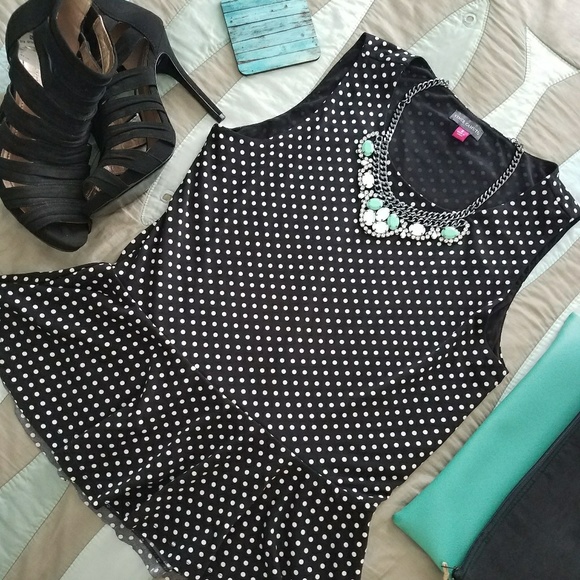 Vince Camuto Tops - Vince Camuto polka dot peplum top